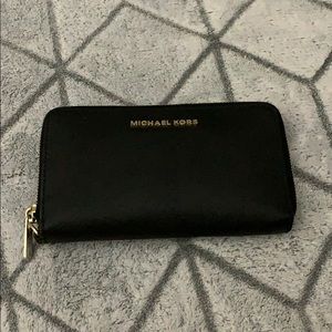Michael Kors Bags - Michael Kors Wallet Michael Kors Bags - Michael Kors Wallet